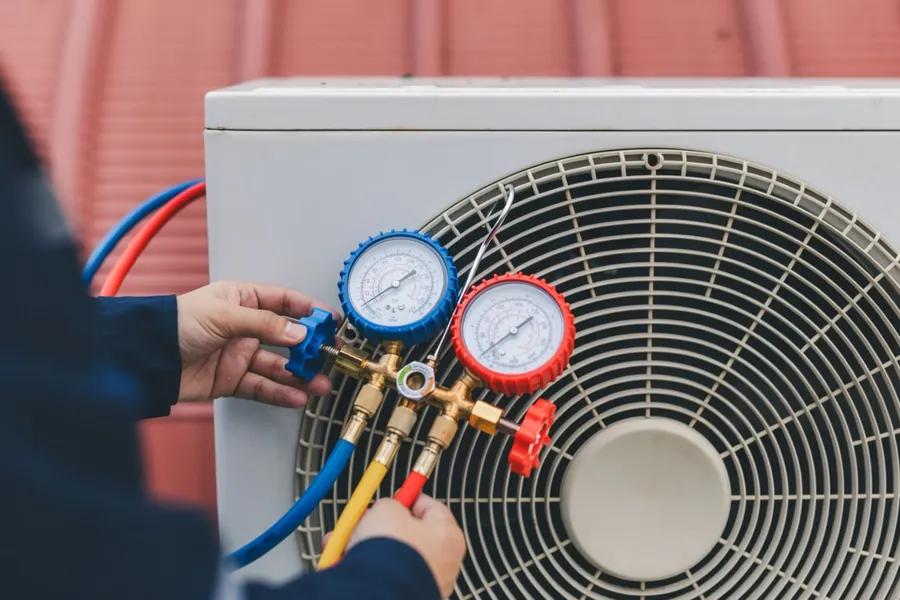 Professional air conditioning installation process Clean air conditioning installation in a Tenerife home